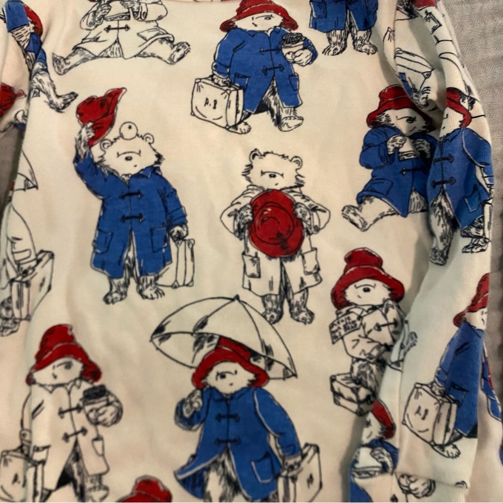 Adorable 4T Paddington PJs - Picture 9 of 10